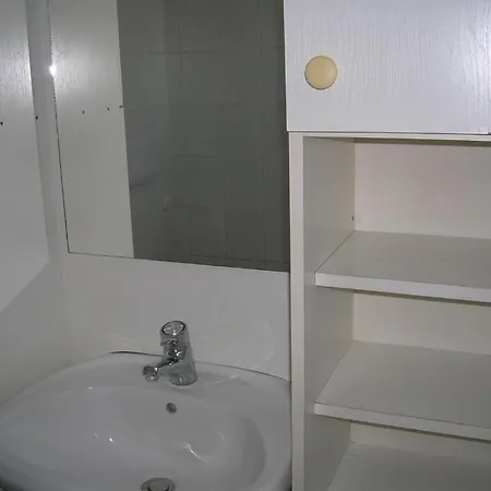 Dombai Apartman *