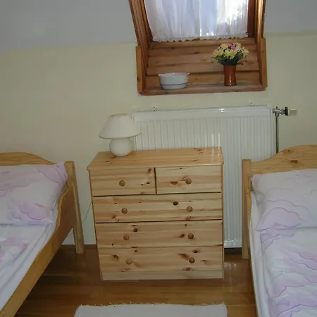 Dombai Apartman Apartament *